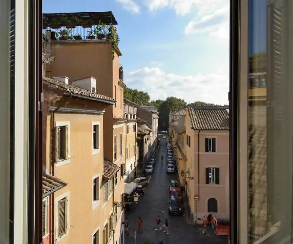 Oda ve Kahvaltı Livia - Trastevere 4*